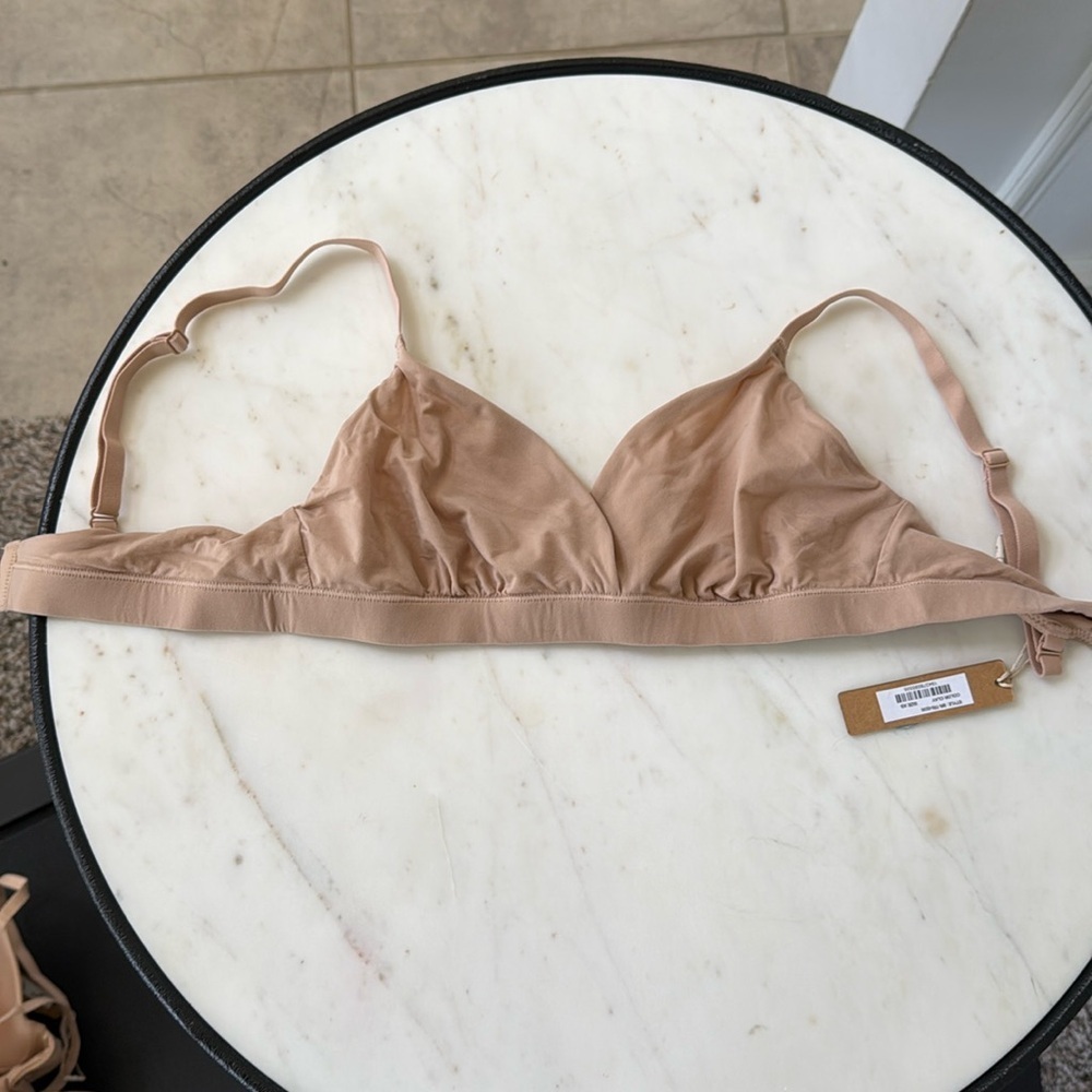 Skims bralette XS in clay